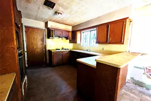 9935 Bertwood St, Houston, TX 77016 - Photo 18