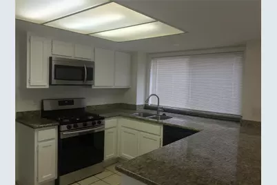 3310 Stillmeadow Court, Sugar Land, TX 77479 - Photo 4