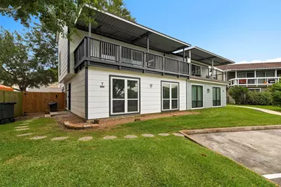 7 April Point Drive N, Conroe, TX 77356 - Photo 1