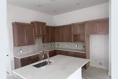 13211 Valley Orchard, Tomball, TX 77375 - Photo 2