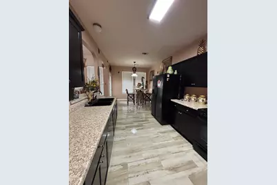 226 Persimmon Drive, Baytown, TX 77520 - Photo 10