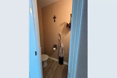 226 Persimmon Drive, Baytown, TX 77520 - Photo 8