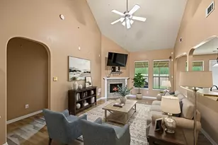 226 Persimmon Dr, Baytown, TX 77520 - Photo 10