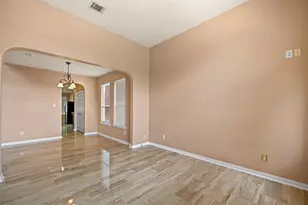 226 Persimmon Dr, Baytown, TX 77520 - Photo 4