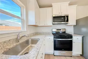 16322 Sweet Grv Dr, Conroe, TX 77303 - Photo 10