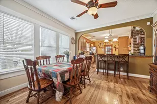 313 Byrne St, Houston, TX 77009 - Photo 8