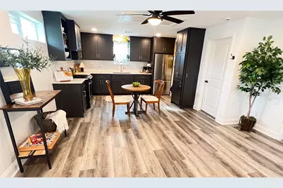 4703 Park Drive, Houston, TX 77023 - Photo 2
