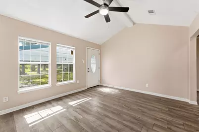 672 County Road 3317, Cleveland, TX 77327 - Photo 8