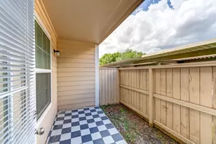 2750 Holly Hall St, Houston, TX 77054 - Photo 18