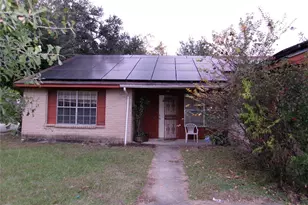 3250 Walhalla Dr, Houston, TX 77066 - Photo 1