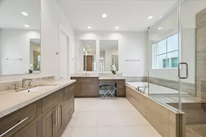 6108 Nicholas Grove Place, Houston, TX 77055 - Photo 12