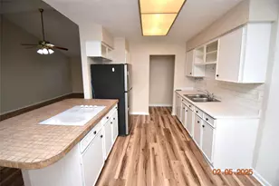 1911 Westlake Rd, Houston, TX 77062 - Photo 8