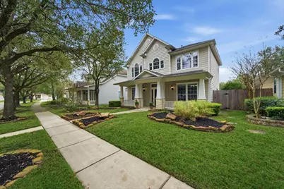 18 E Bonny Branch Street, The Woodlands, TX 77382 - Photo 2