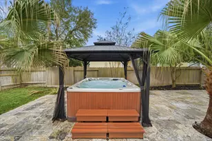 18 E Bonny Branch St, The Woodlands, TX 77382 - Photo 30