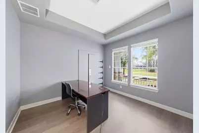 18 E Bonny Branch Street, The Woodlands, TX 77382 - Photo 8