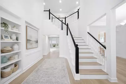 18 E Bonny Branch Street, The Woodlands, TX 77382 - Photo 4