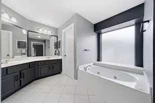 18 E Bonny Branch St, The Woodlands, TX 77382 - Photo 22