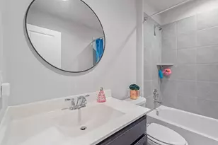 5602 Pleasant Falls Dr, Richmond, TX 77407 - Photo 4