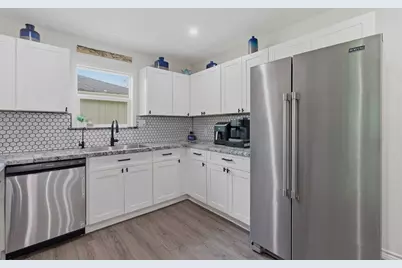 1705 Shady Oaks Drive, Conroe, TX 77301 - Photo 10