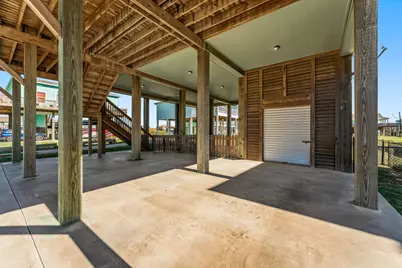 842 Sea Spray Drive, Crystal Beach, TX 77650 - Photo 4