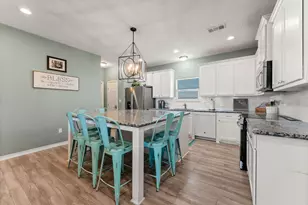 842 Sea Spray Dr, Crystal Beach, TX 77650 - Photo 16