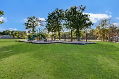 16813 Gleneagle Dr N, Conroe, TX 77385 - Photo 32