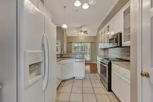 301 Whitehouse Oaks St, Lufkin, TX 75901 - Photo 12