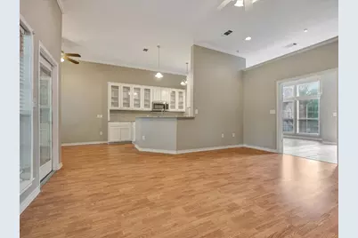 301 Whitehouse Oaks Street, Lufkin, TX 75901 - Photo 10