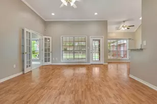 301 Whitehouse Oaks St, Lufkin, TX 75901 - Photo 8