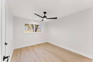 10607 Overbrook Ln, Houston, TX 77042 - Photo 16