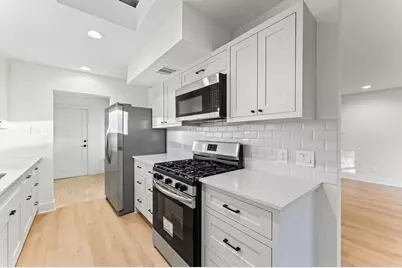 10607 Overbrook Lane, Houston, TX 77042 - Photo 4