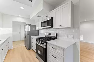 10607 Overbrook Ln, Houston, TX 77042 - Photo 4