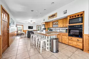 302 Palm Dr, Liverpool, TX 77577 - Photo 8