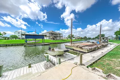 302 Palm Drive #CR776, Liverpool, TX 77577 - Photo 32