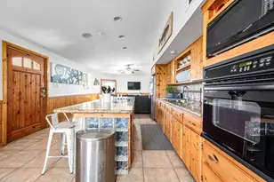 302 Palm Dr, Liverpool, TX 77577 - Photo 10