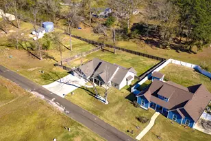 308 Resort Dr, Livingston, TX 77351 - Photo 34