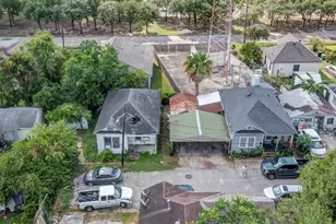 4 Canal Ct, Houston, TX 77011 - Photo 4