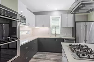 219 Pheasant St, Houston, TX 77018 - Photo 12
