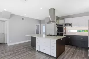 219 Pheasant St, Houston, TX 77018 - Photo 10