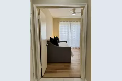 8055 Cambridge Street #19, Houston, TX 77054 - Photo 4