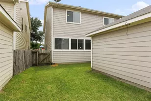 11736 Chanteloup Dr, Houston, TX 77047 - Photo 20