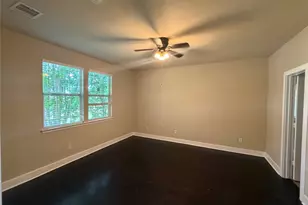 11736 Chanteloup Dr, Houston, TX 77047 - Photo 10