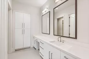 11703 Flintwood Dr, Houston, TX 77024 - Photo 32
