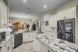 422 Old Orchard Dr, Dickinson, TX 77539 - Photo 16