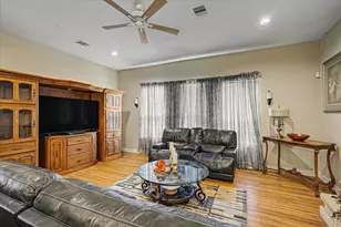 422 Old Orchard Dr, Dickinson, TX 77539 - Photo 10