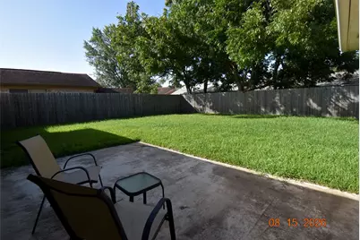 15711 Blackhawk Boulevard, Friendswood, TX 77546 - Photo 16