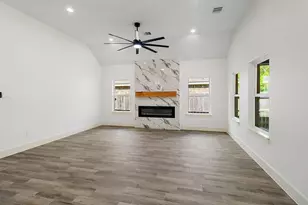 1602 Chart Dr, Crosby, TX 77532 - Photo 10