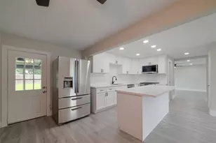 1985 Sherwood Forest St, Houston, TX 77043 - Photo 8