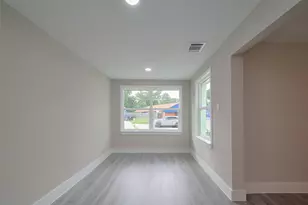 1985 Sherwood Forest St, Houston, TX 77043 - Photo 18