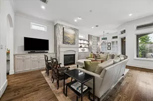 1525 Early Ln, Houston, TX 77055 - Photo 2